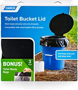Camco Bucket Toilet Seat with Lid and Waste Bags, Fits 5 Gallon Buckets (41546)